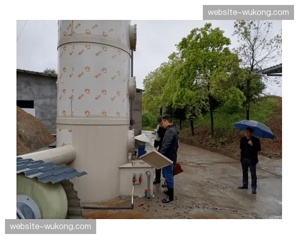 裁判压力下的瞬间决断，高压环境执法能力受考验