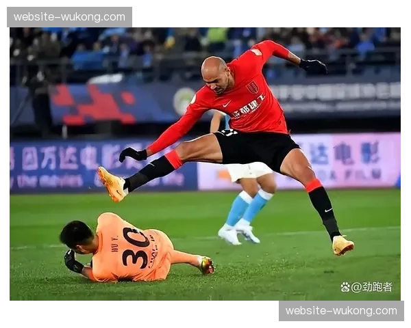 大连英博引援严重失衡,进攻端投入未同步提升防守质量 大连英博引援严重失衡,进攻端投入未同步提升防守质量